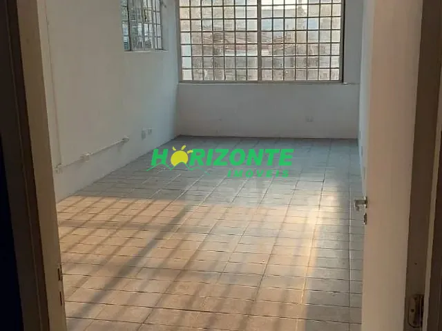 Sala com 250m², para alugar, no bairro Vila Adyana em São José dos Campos