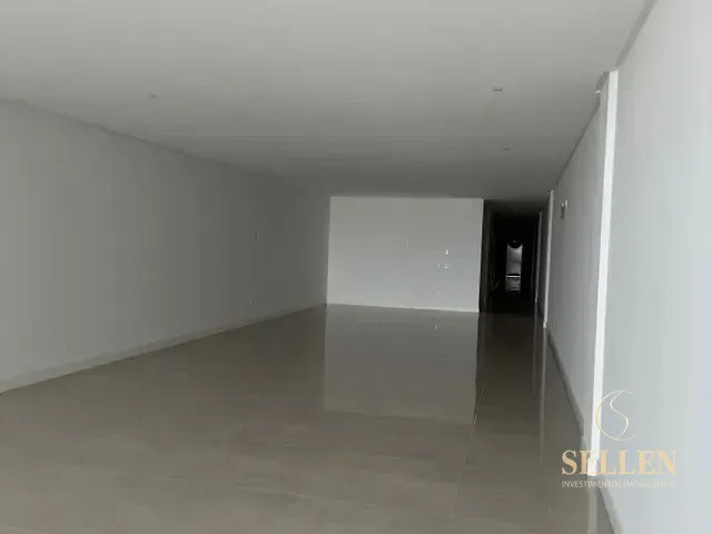 Sala com 220m², à venda, no bairro Centro em Balneário Camboriú