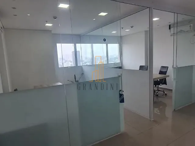 Sala à venda ou para alugar, no bairro Centro em São Bernardo do Campo