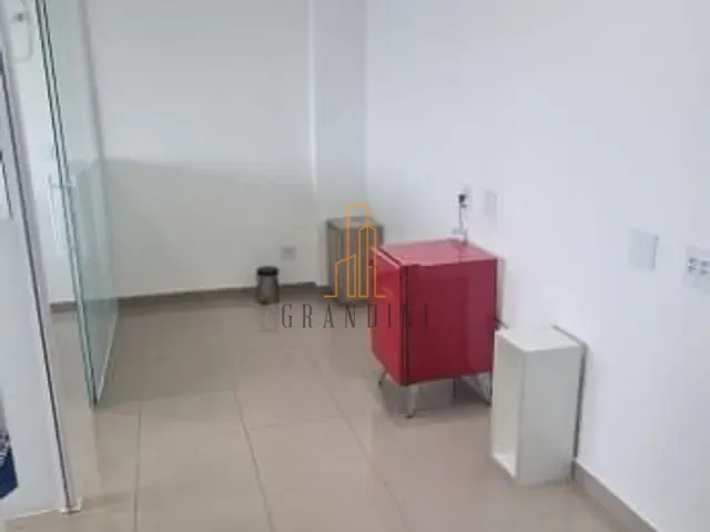 Sala à venda ou para alugar, no bairro Centro em São Bernardo do Campo