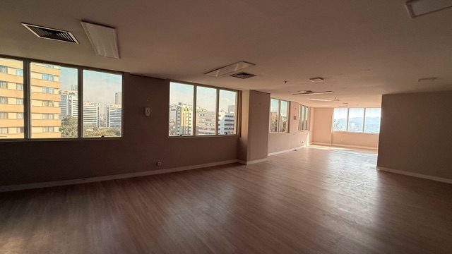 Sala para alugar, no bairro Sítio Tamboré Alphaville em Barueri