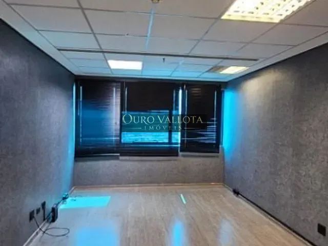 Sala com 25m², à venda, no bairro Jardim Salete em Taboão da Serra