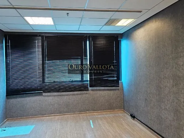 Sala com 25m², à venda, no bairro Jardim Salete em Taboão da Serra