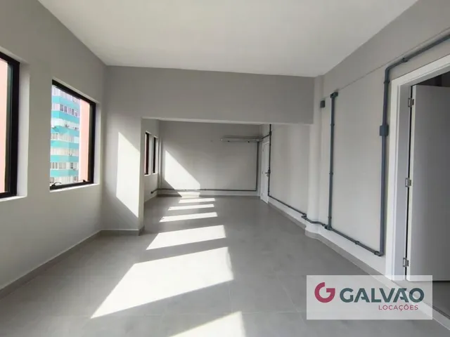 Loja para alugar, no bairro Centro em Curitiba