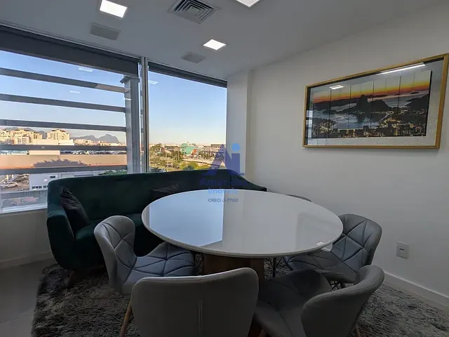 Sala com 42m², para alugar, no bairro Recreio dos Bandeirantes em Rio de Janeiro