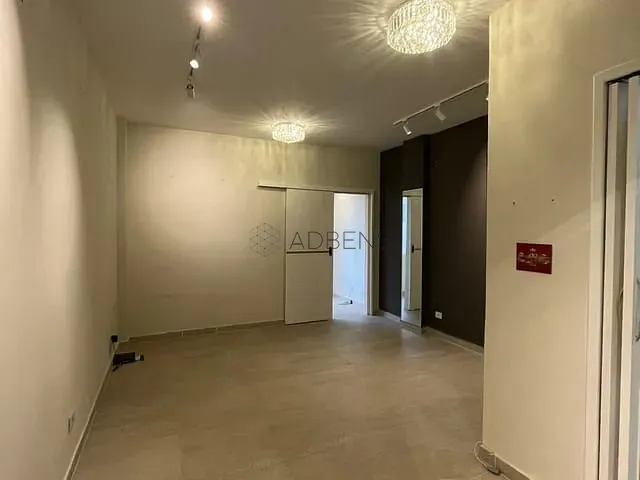 Sala à venda, no bairro República em São Paulo