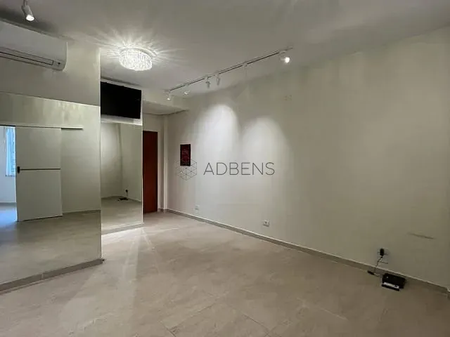 Sala à venda, no bairro República em São Paulo
