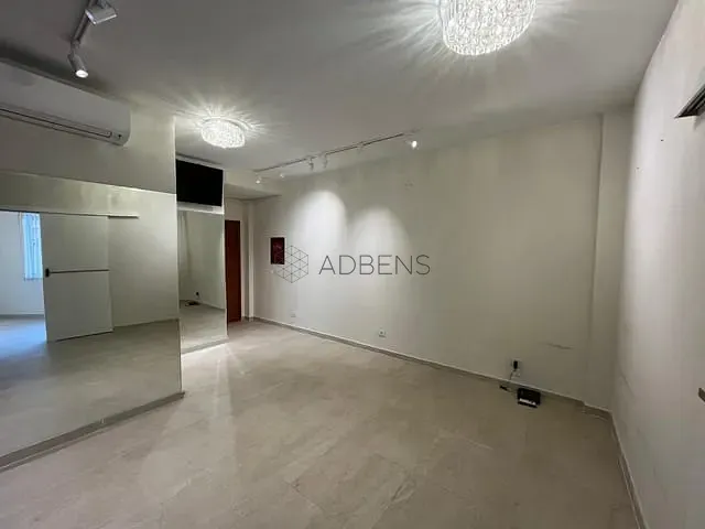 Sala à venda, no bairro República em São Paulo