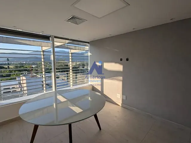 Sala com 24m², para alugar, no bairro Recreio dos Bandeirantes em Rio de Janeiro