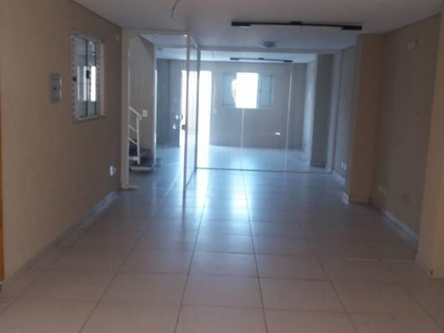 Sala com 90m², para alugar, no bairro Cambuci em São Paulo