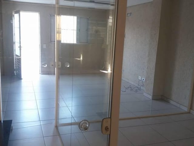 Sala com 90m², para alugar, no bairro Cambuci em São Paulo