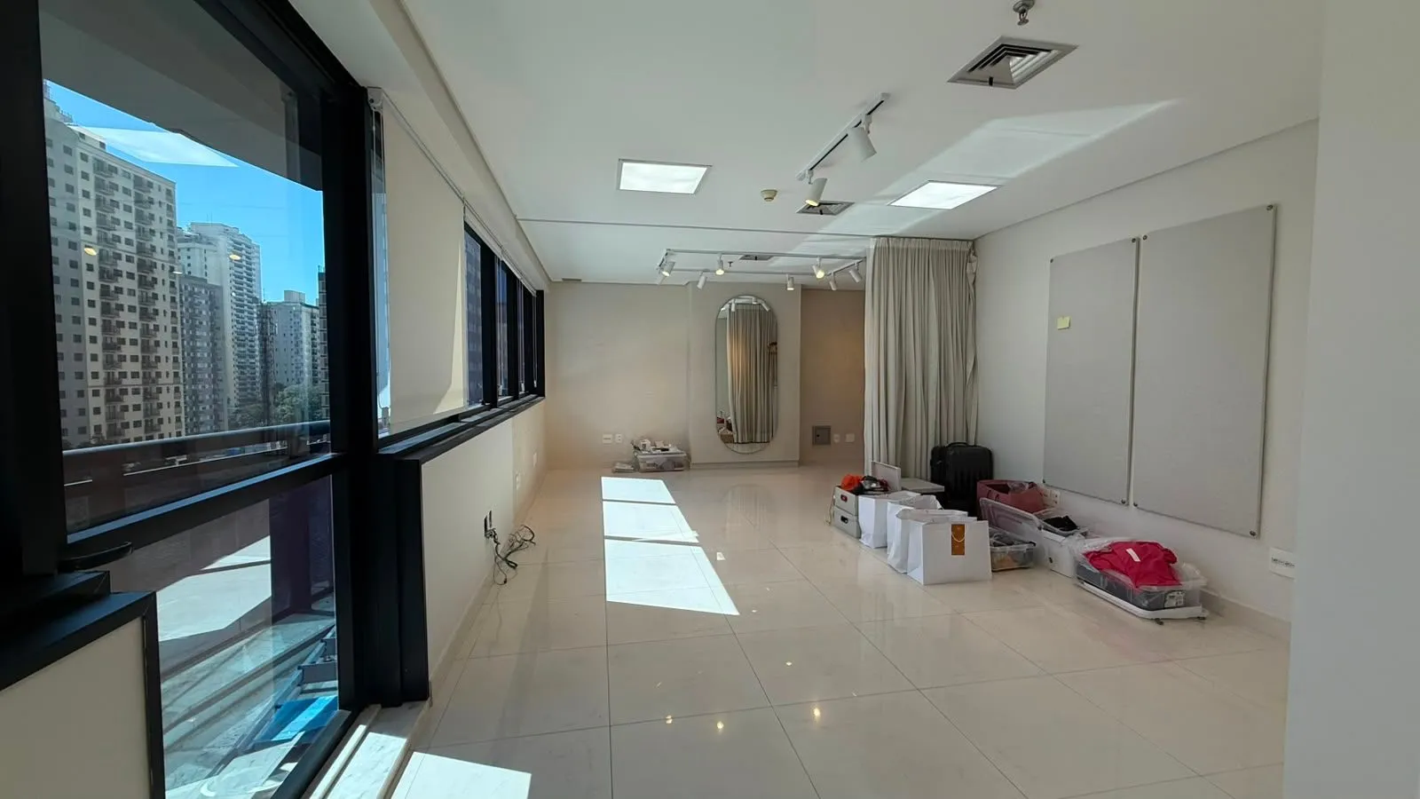 Sala em Alphaville Centro Empresarial — foto 4