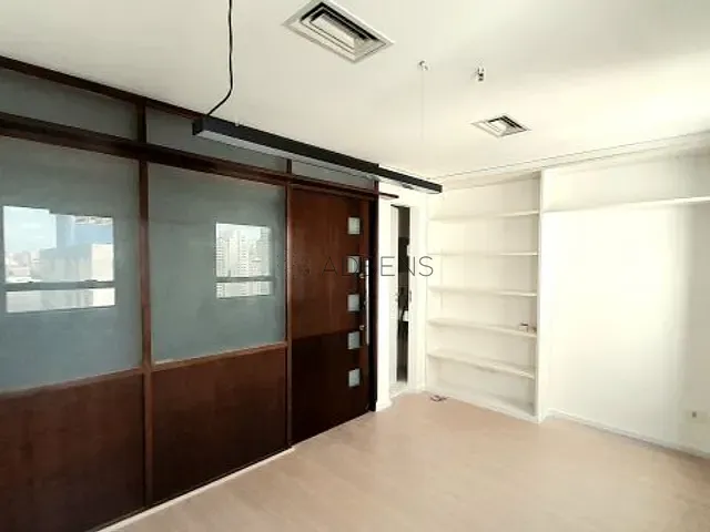 Conjunto comercial à venda ou para alugar, no bairro Jardim Paulista em São Paulo