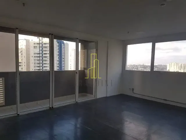 Sala para alugar, no bairro Centro em Diadema
