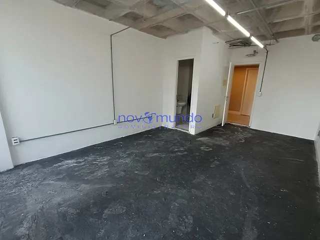 Sala com 29m², para alugar, no bairro Jacarepaguá em Rio de Janeiro