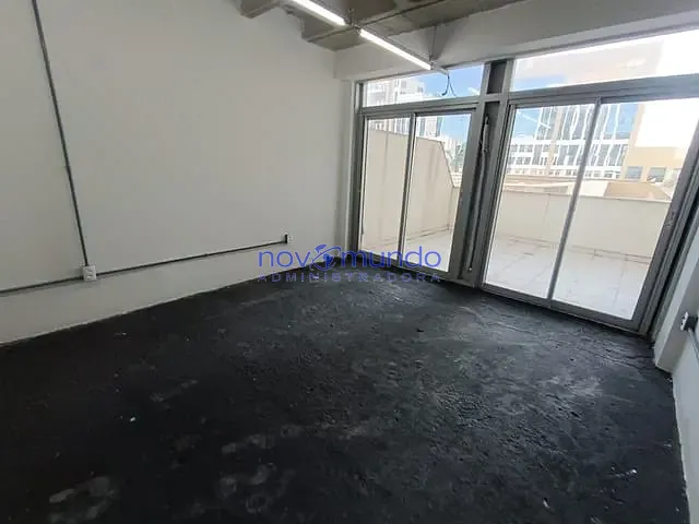 Sala com 29m², para alugar, no bairro Jacarepaguá em Rio de Janeiro