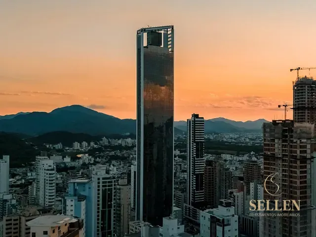 Sala 4 quartos e 5 banheiros, para alugar, no bairro Barra Sul em Balneário Camboriú