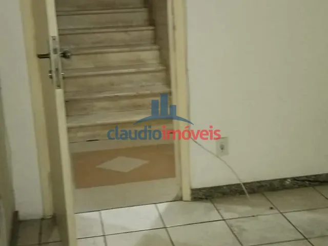 Sala à venda ou para alugar, no bairro Centro em Barra Mansa