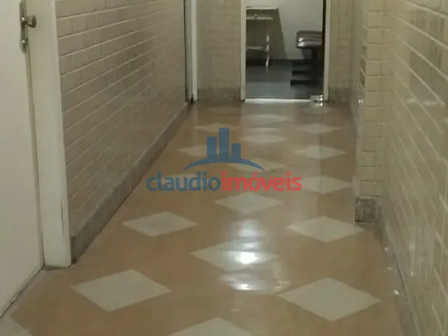Sala à venda ou para alugar, no bairro Centro em Barra Mansa