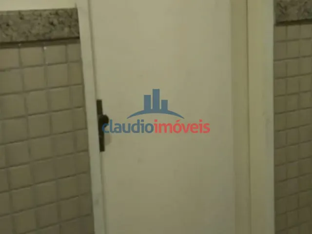 Sala à venda ou para alugar, no bairro Centro em Barra Mansa