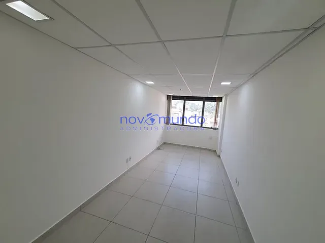 Sala com 23m², para alugar, no bairro Tijuca em Rio de Janeiro