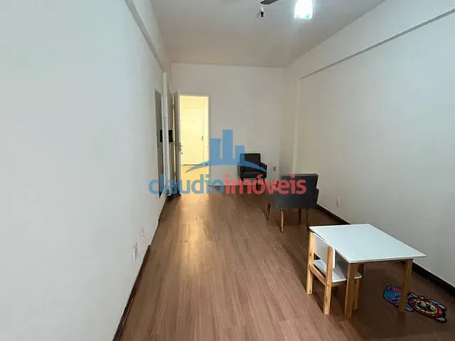 Sala à venda, no bairro Centro em Barra Mansa
