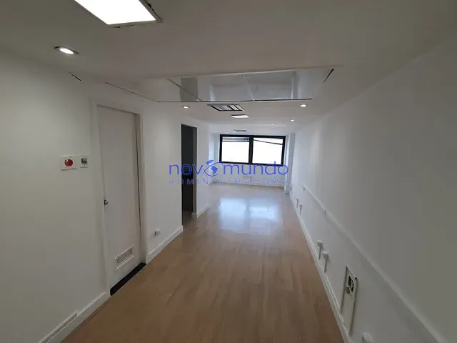 Sala com 36m², para alugar, no bairro Centro em Rio de Janeiro