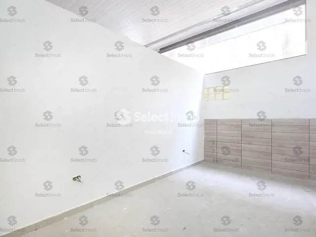 Sala com 12m², para alugar, no bairro Jardim Quarto Centenário em Mauá