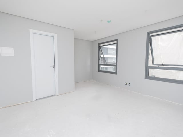 Sala com 32m², à venda, no bairro São Gonçalo em Pelotas