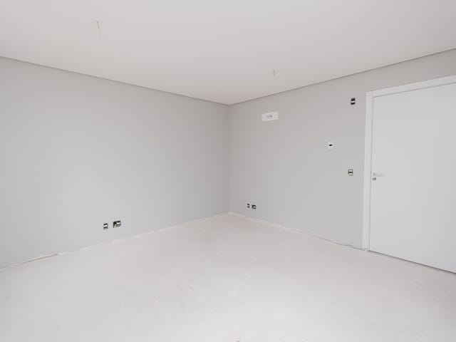 Sala com 32m², à venda, no bairro São Gonçalo em Pelotas