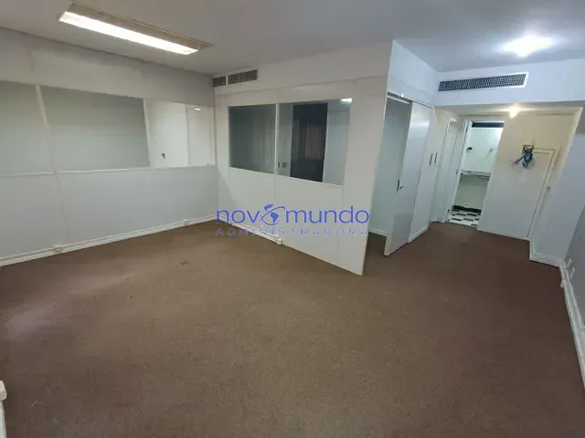 Sala com 56m², para alugar, no bairro Centro em Rio de Janeiro