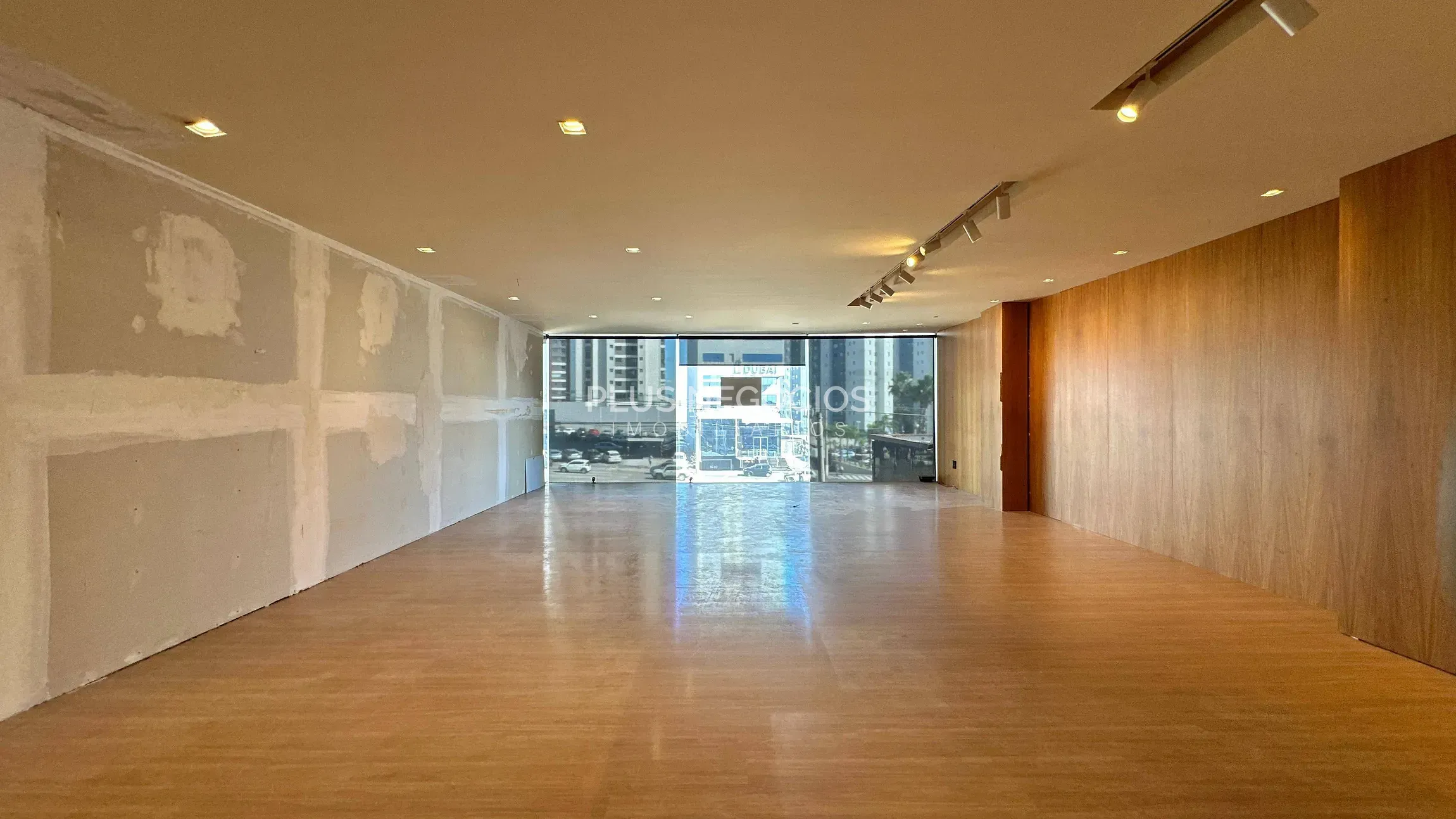 Sala-Conjunto, 90 m² - Foto 1