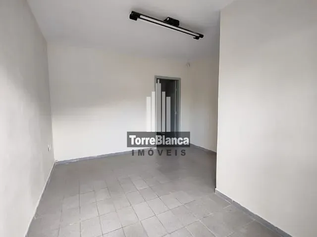 Sala com 40m², para alugar, no bairro Centro em Ponta Grossa