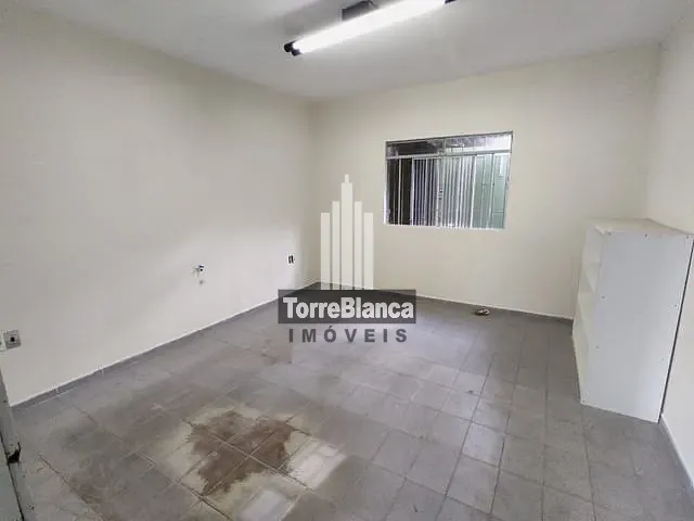 Sala com 40m², para alugar, no bairro Centro em Ponta Grossa