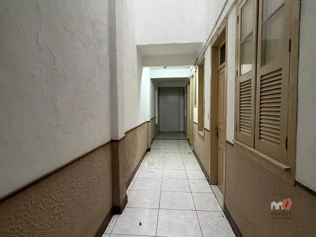 Sala para alugar, no bairro Centro em Petrópolis