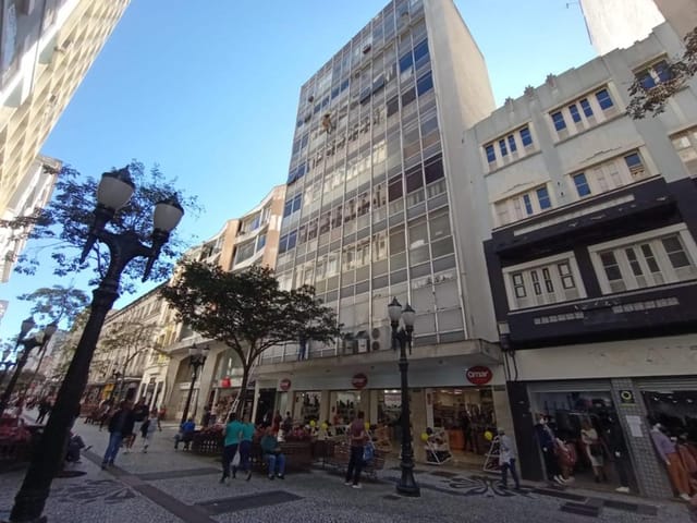 Sala para alugar, no bairro Centro em Curitiba