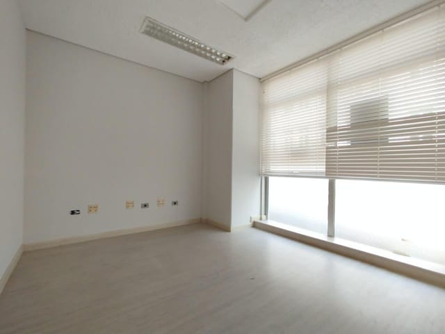 Sala para alugar, no bairro Centro em Curitiba