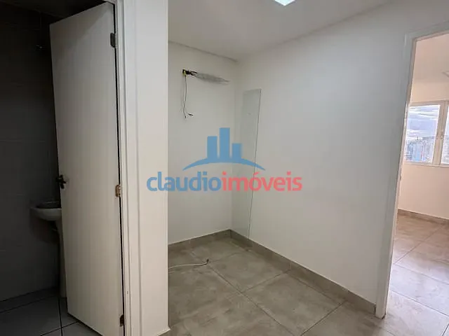 Sala para alugar, no bairro Laranjal em Volta Redonda
