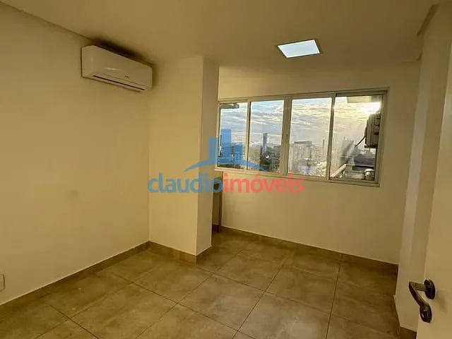Sala para alugar, no bairro Laranjal em Volta Redonda
