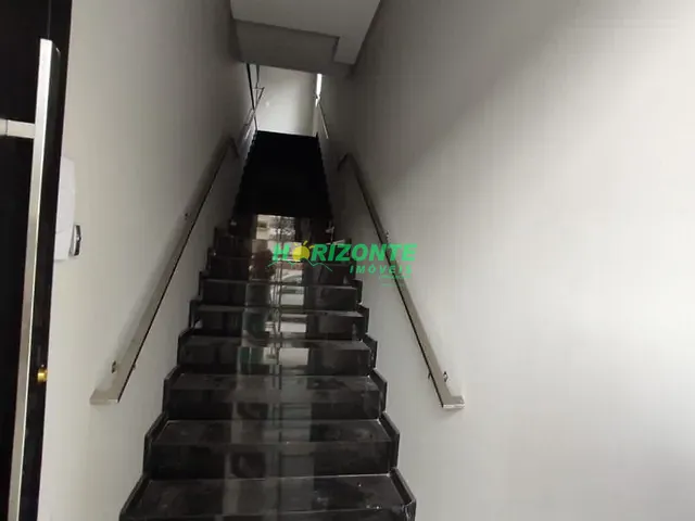 Sala com 300m², para alugar, no bairro Urbanova em São José dos Campos