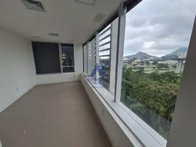 Sala para alugar, no bairro Recreio dos Bandeirantes em Rio de Janeiro