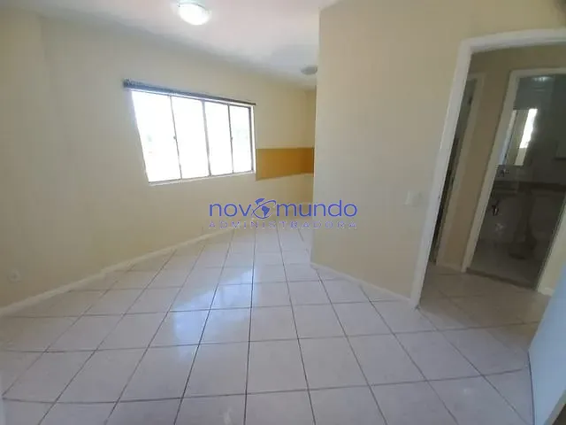 Sala com 33m², para alugar, no bairro Freguesia (Jacarepaguá) em Rio de Janeiro