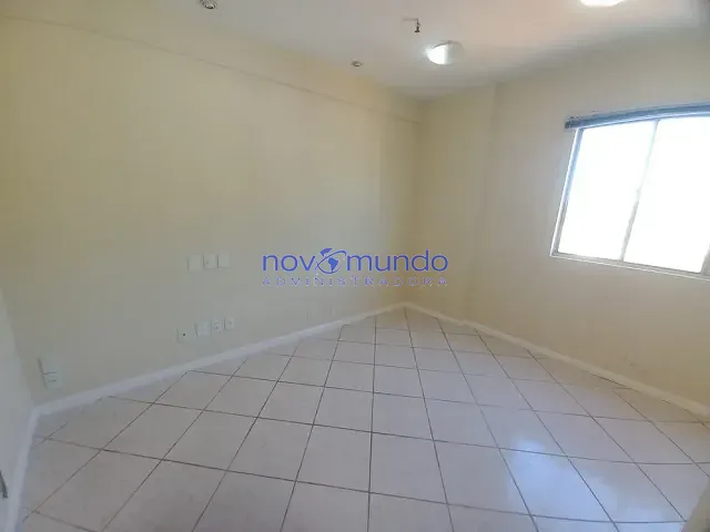 Sala com 33m², para alugar, no bairro Freguesia (Jacarepaguá) em Rio de Janeiro