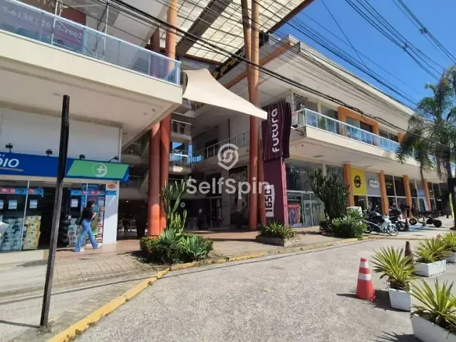 Sala com 27m², para alugar, no bairro Badu em Niterói