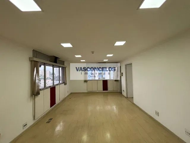 Sala com 80m², para alugar, no bairro Jardim São Dimas em São José dos Campos