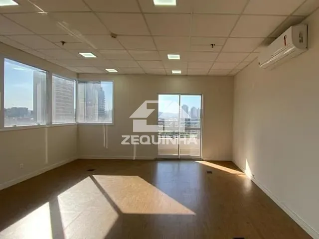 Sala com 40m², à venda, no bairro Centro em Osasco
