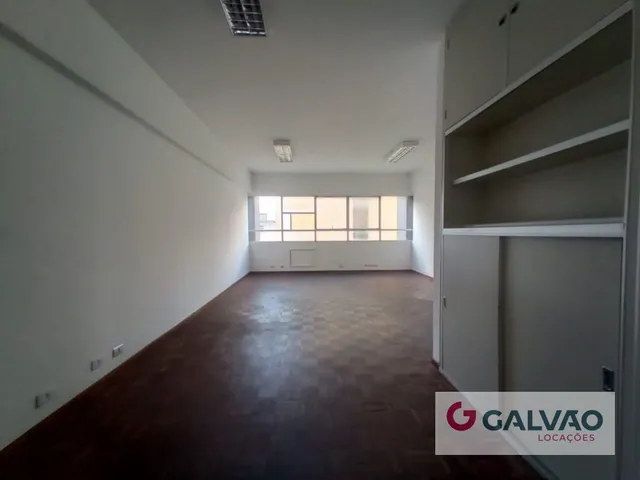 Sala para alugar, no bairro Centro em Curitiba