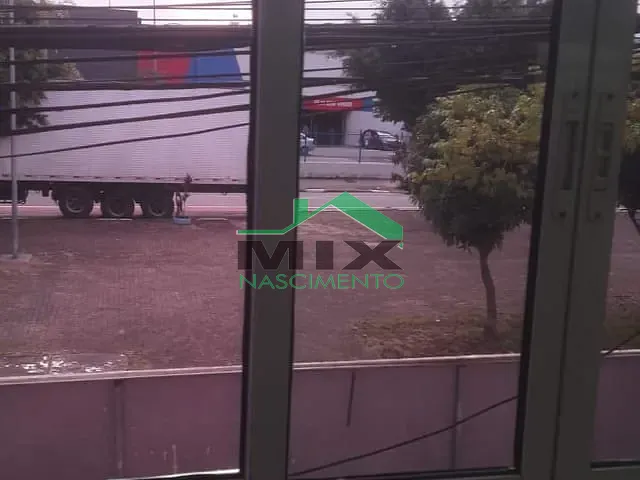 Sala para alugar, no bairro Taboão em Diadema