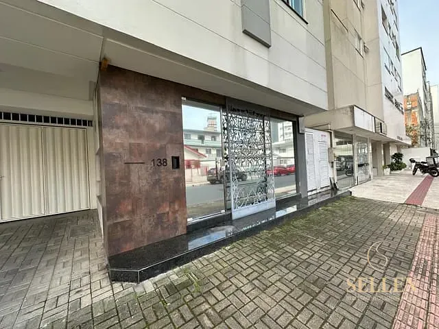 Sala para alugar, no bairro Nações em Balneário Camboriú
