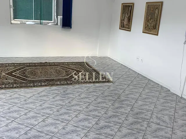 Sala à venda, no bairro Centro em Balneário Camboriú